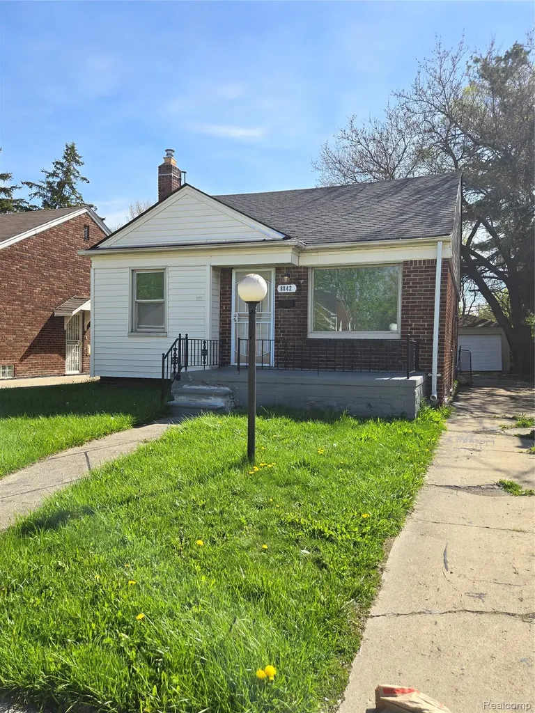 8842 Longacre Street Detroit City MI 48228