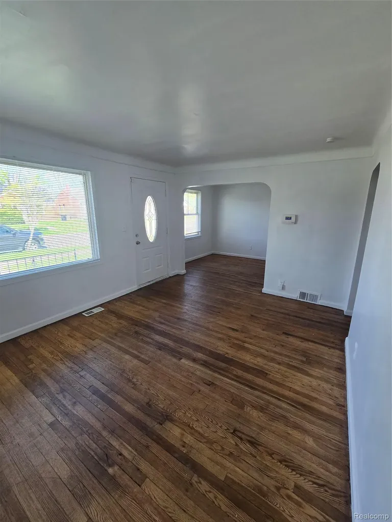 8842 Longacre Street Detroit City MI 48228