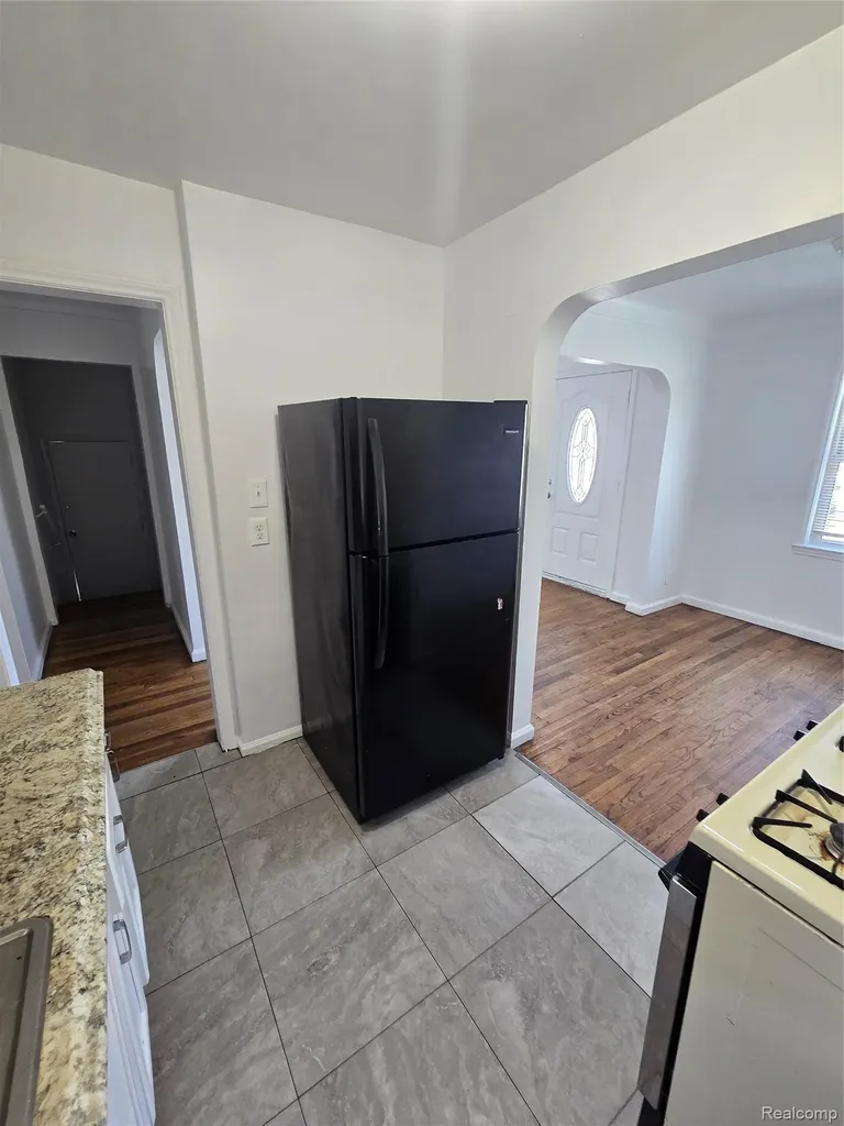8842 Longacre Street Detroit City MI 48228