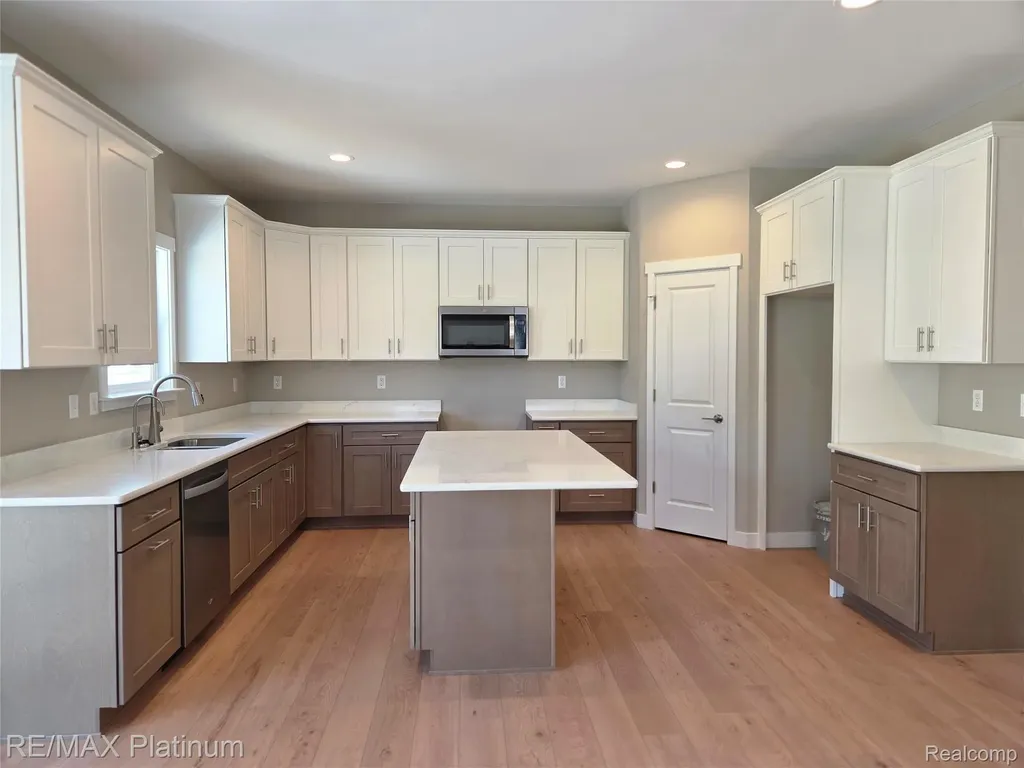 13333 River Bend Drive Fenton Charter Township MI 48451