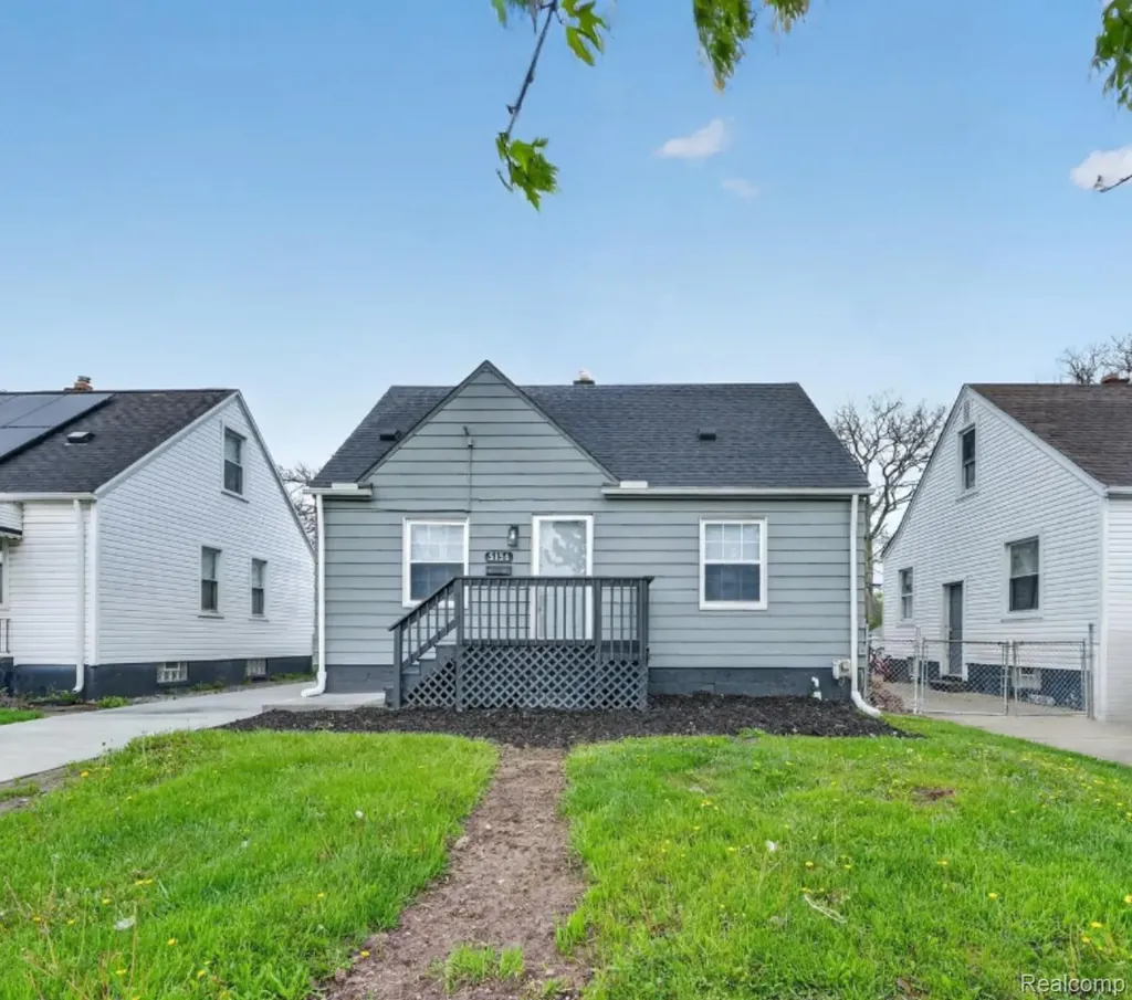 5156 Winifred Street Wayne City MI 48184