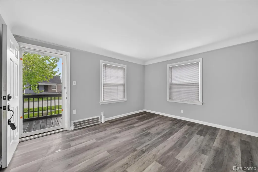 5156 Winifred Street Wayne City MI 48184