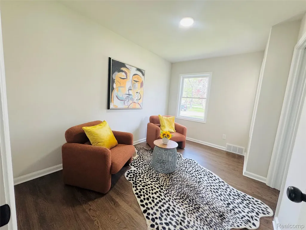 1909 S Trenton Drive Trenton City MI 48183