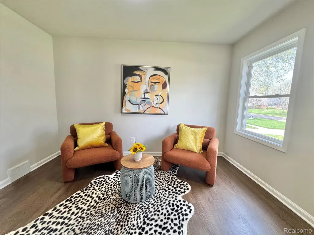 1909 S Trenton Drive Trenton City MI 48183