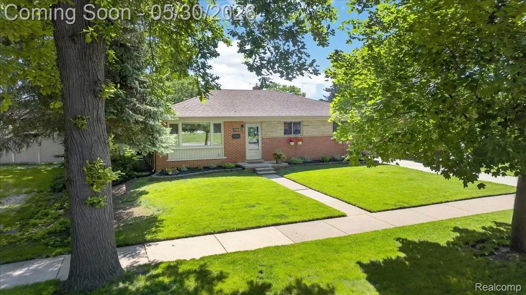 1701 Grange Road Trenton City MI 48183