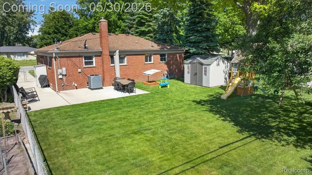 1701 Grange Road Trenton City MI 48183