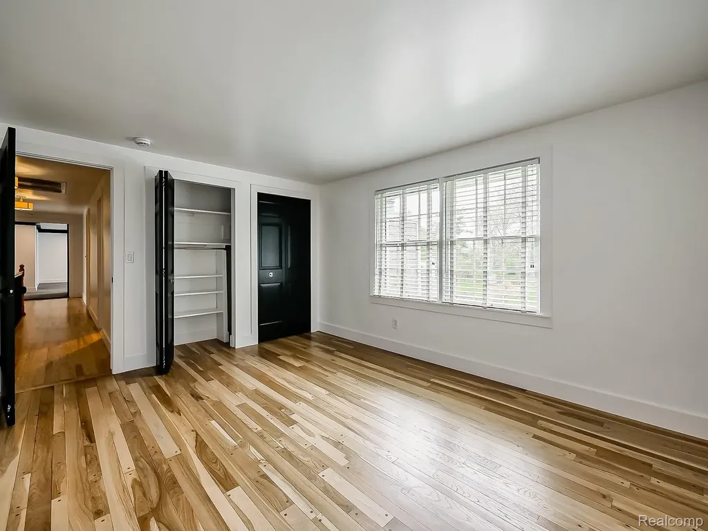 2085 Quarton Road Bloomfield Hills City MI 48301