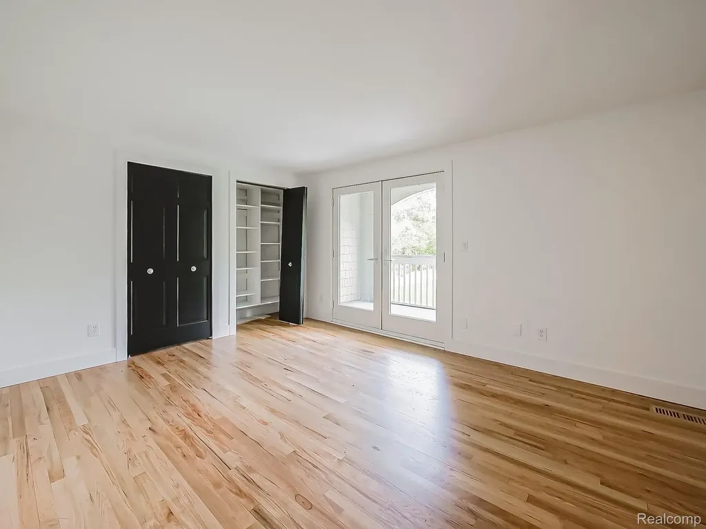 2085 Quarton Road Bloomfield Hills City MI 48301