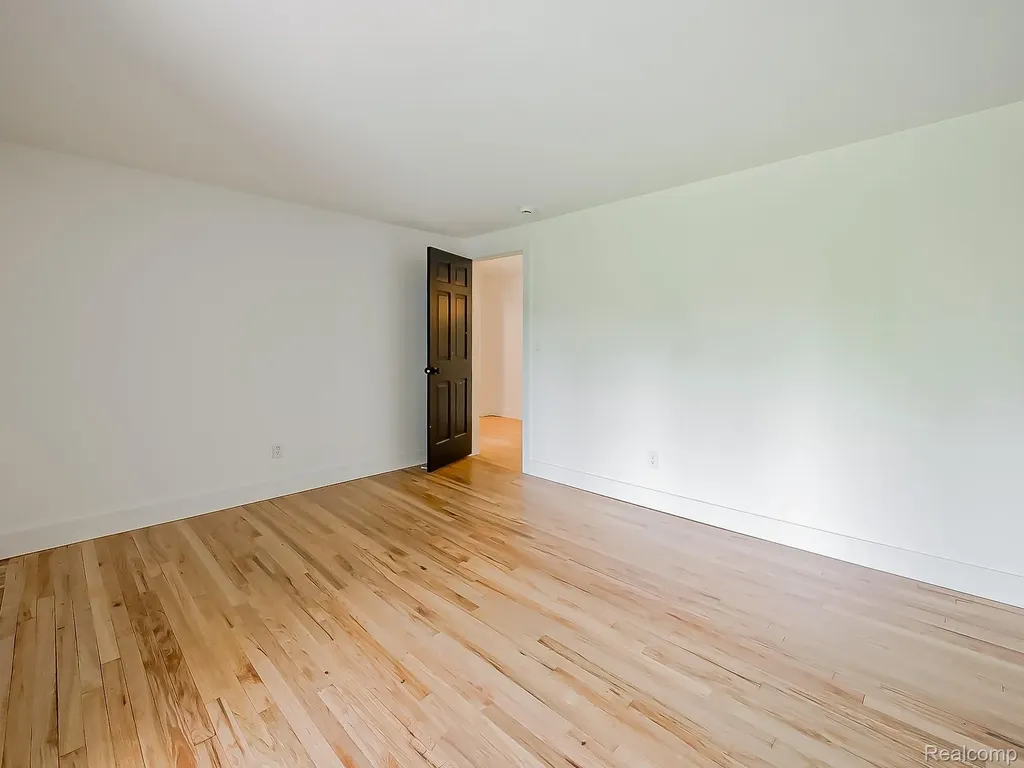 2085 Quarton Road Bloomfield Hills City MI 48301