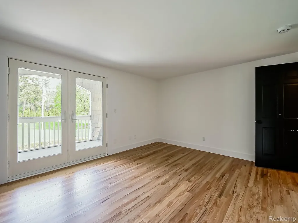 2085 Quarton Road Bloomfield Hills City MI 48301
