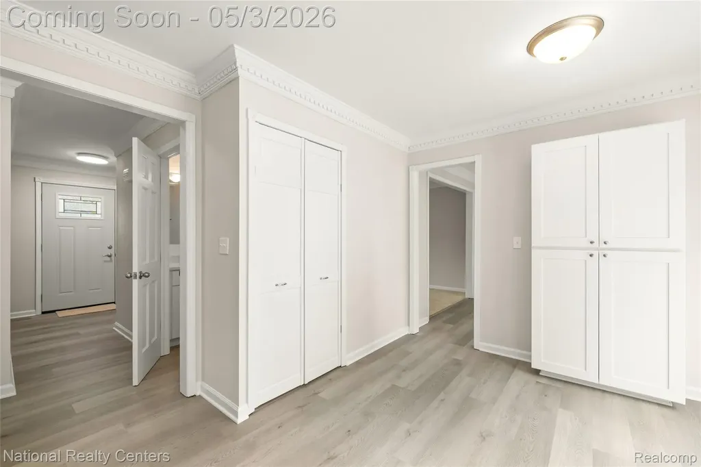35963 Fair Oaks Court Farmington Hills City MI 48331