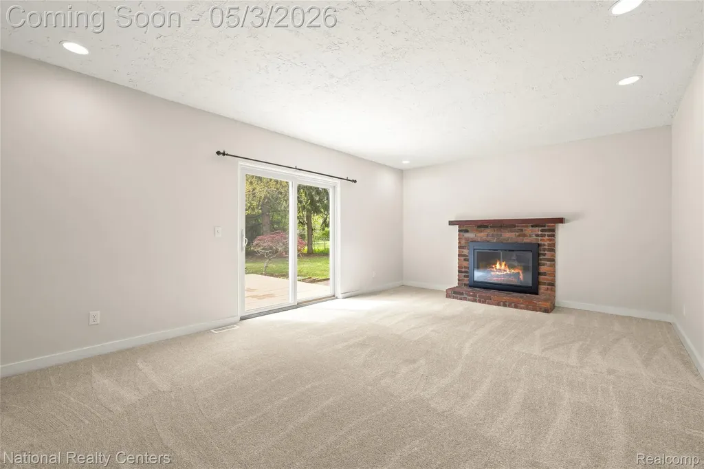 35963 Fair Oaks Court Farmington Hills City MI 48331