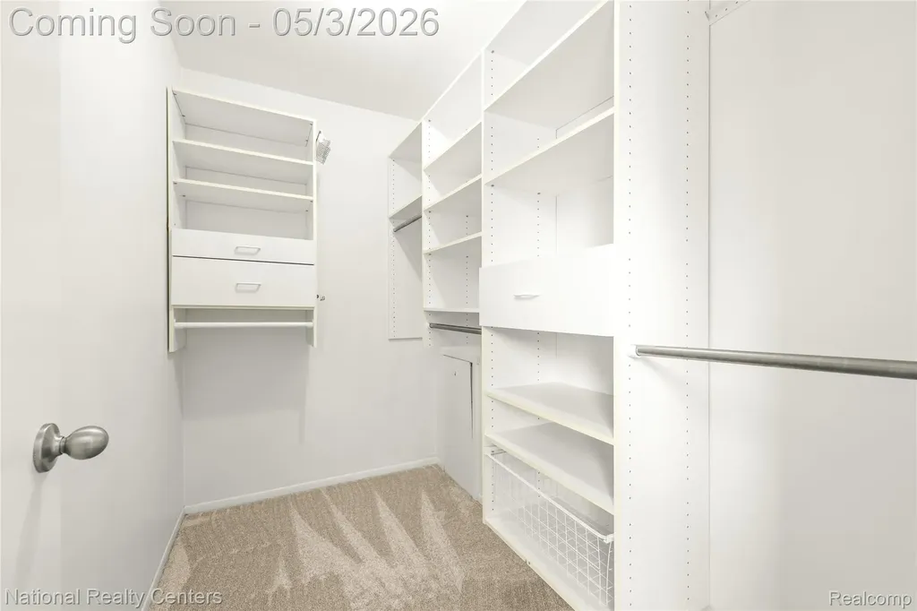35963 Fair Oaks Court Farmington Hills City MI 48331
