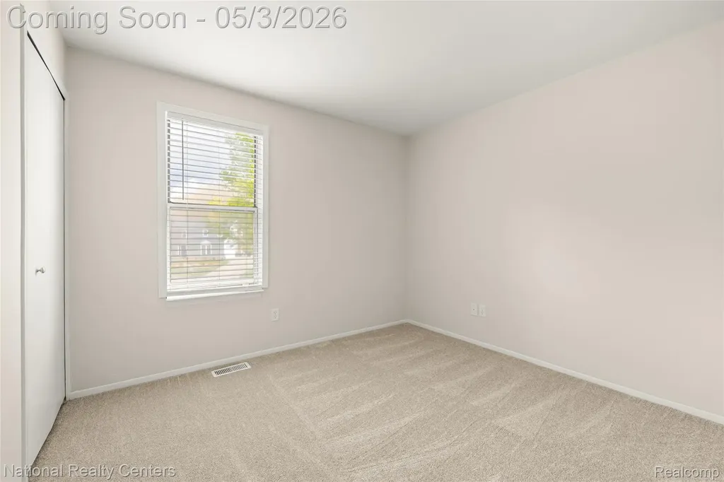 35963 Fair Oaks Court Farmington Hills City MI 48331