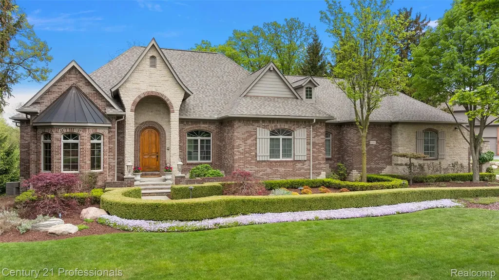 1181 Iroquois Trail Oxford Charter Township MI 48371