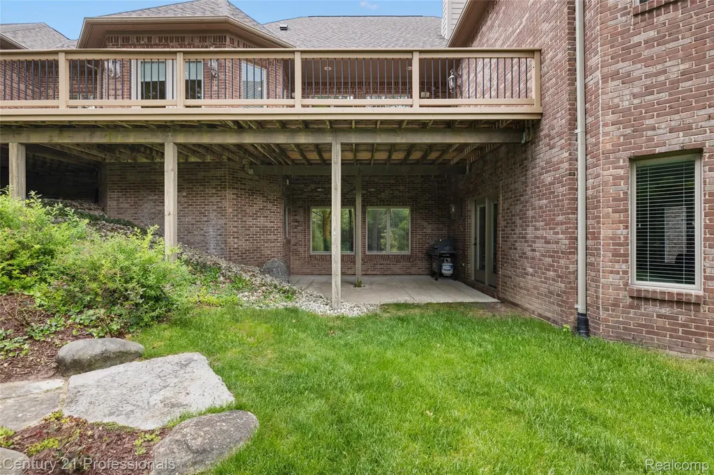 1181 Iroquois Trail Oxford Charter Township MI 48371
