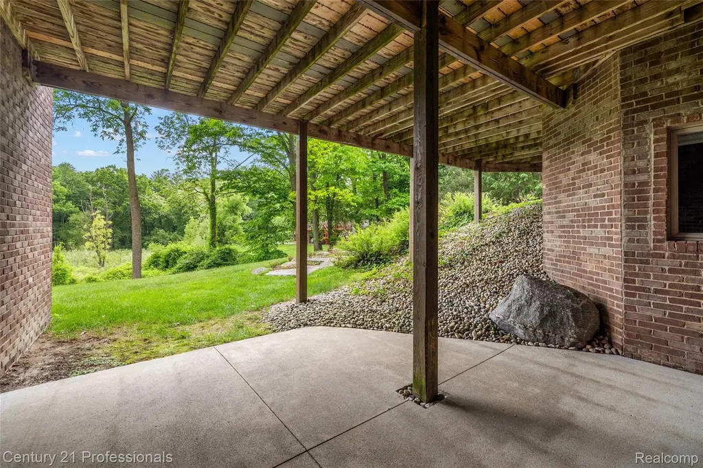 1181 Iroquois Trail Oxford Charter Township MI 48371