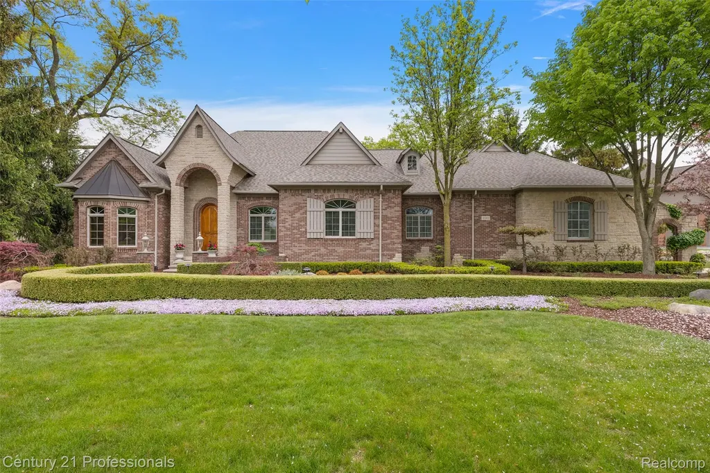 1181 Iroquois Trail Oxford Charter Township MI 48371