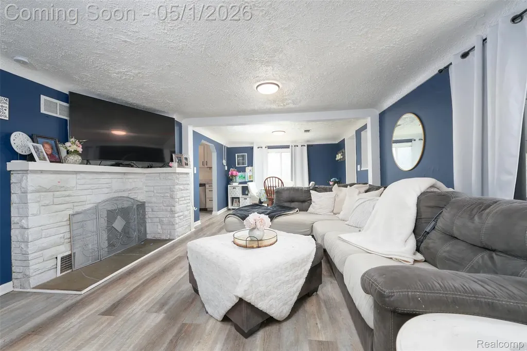317 Crossman Street Williamston City MI 48895