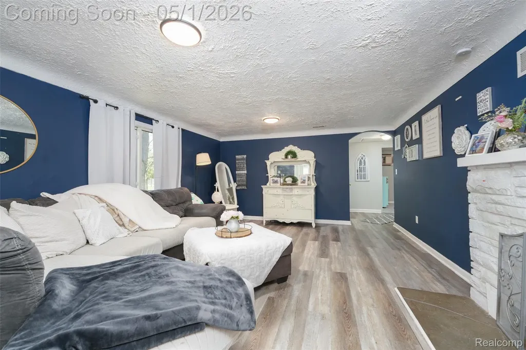 317 Crossman Street Williamston City MI 48895