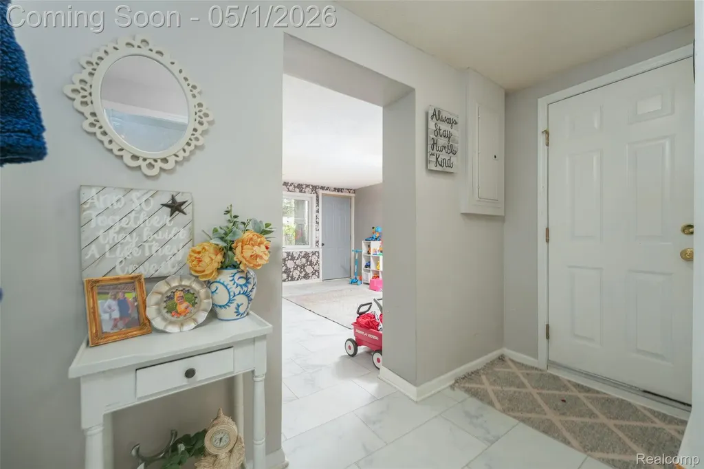 317 Crossman Street Williamston City MI 48895