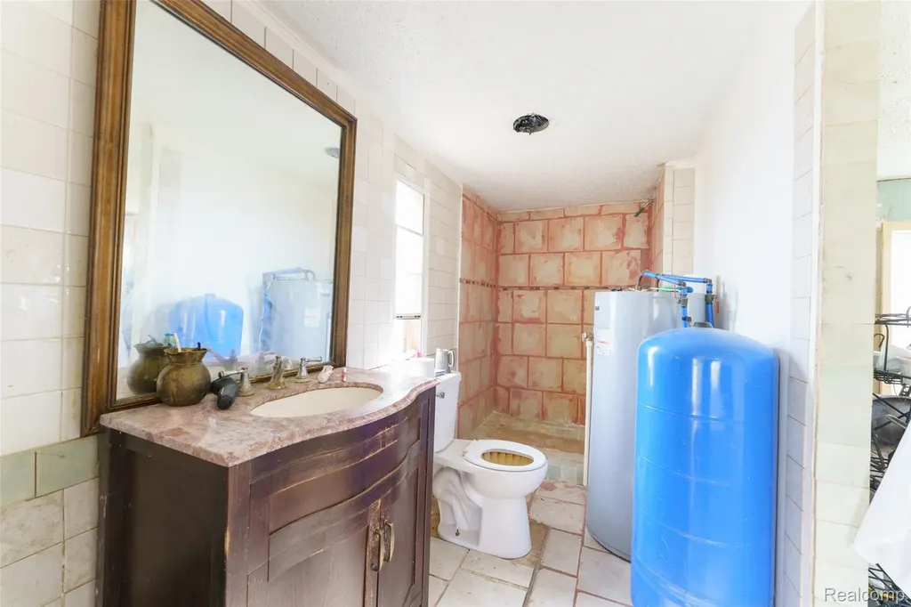 12459 Earl Road Henrietta Township MI 49285
