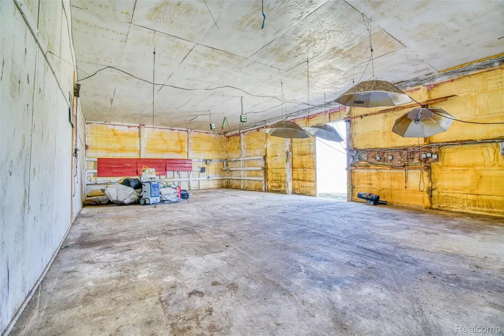 12459 Earl Road Henrietta Township MI 49285