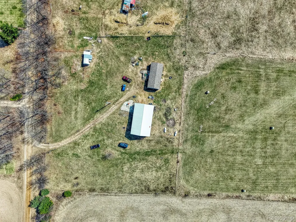 12459 Earl Road Henrietta Township MI 49285