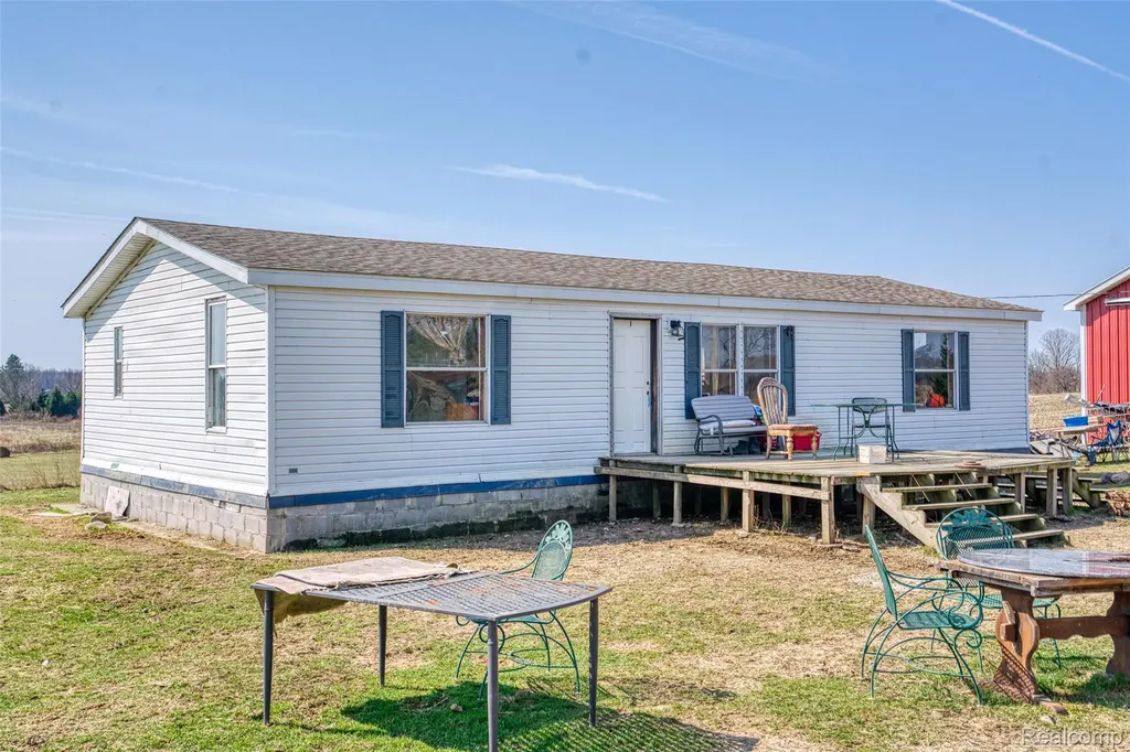 12459 Earl Road Henrietta Township MI 49285