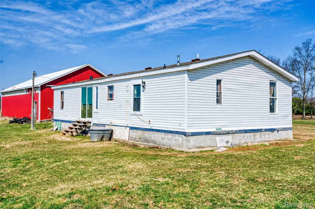 12459 Earl Road Henrietta Township MI 49285
