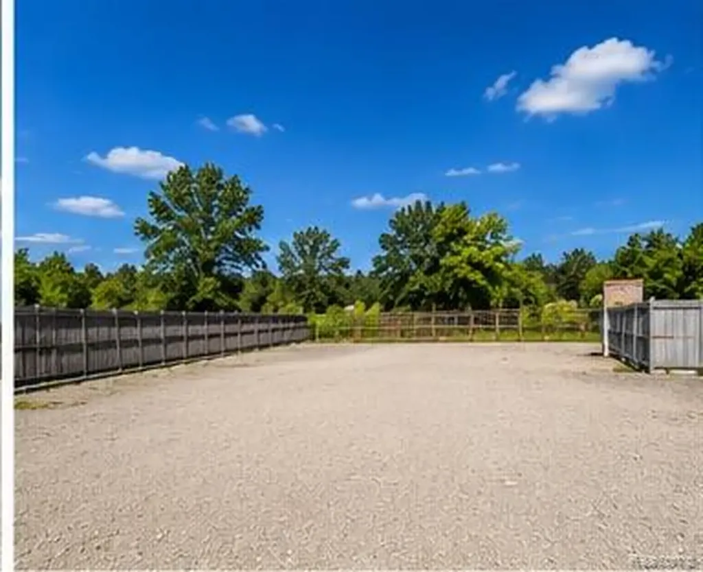 9270 N Saginaw Road Thetford Township MI 48458