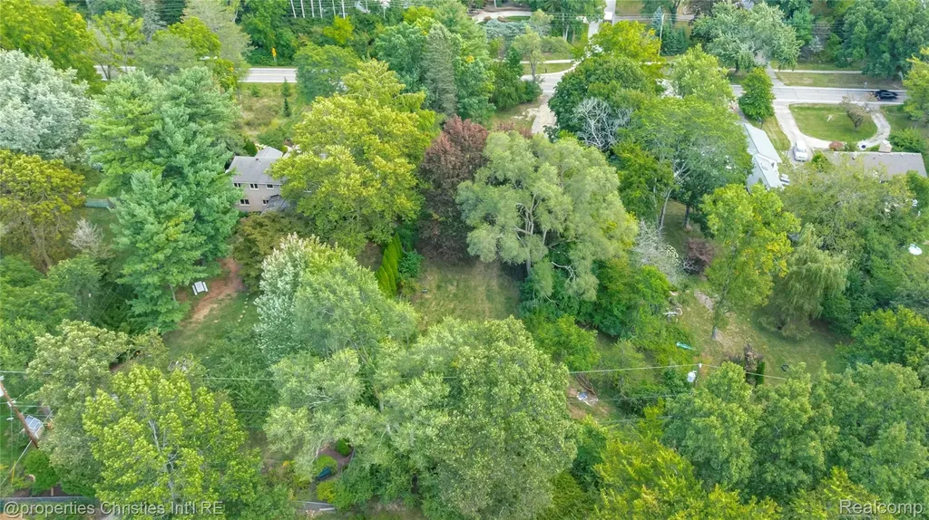 5620 Inkster Road West Bloomfield Charter Township MI 48323