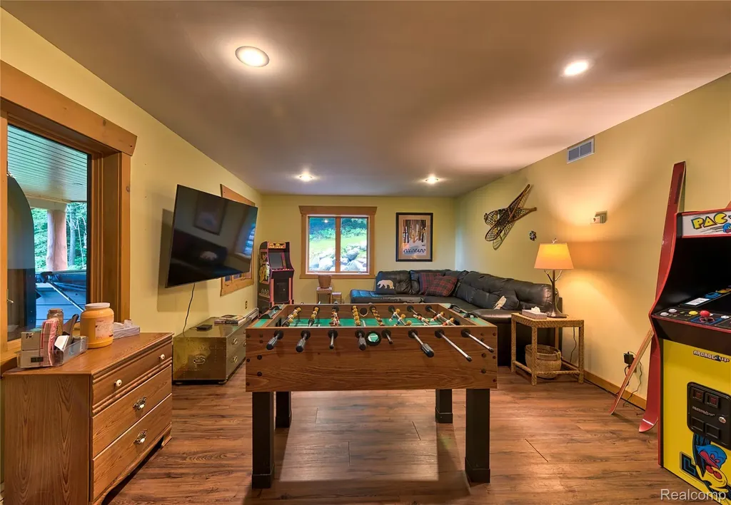 1189 Ridgeline Drive Boyne Valley Township MI 49712