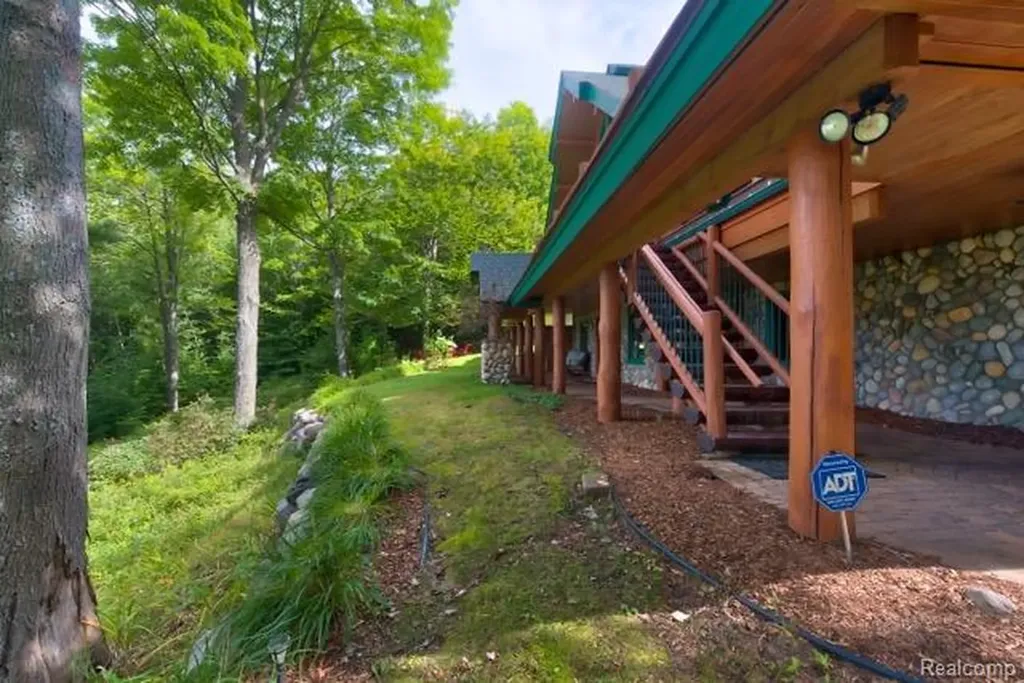 1189 Ridgeline Drive Boyne Valley Township MI 49712