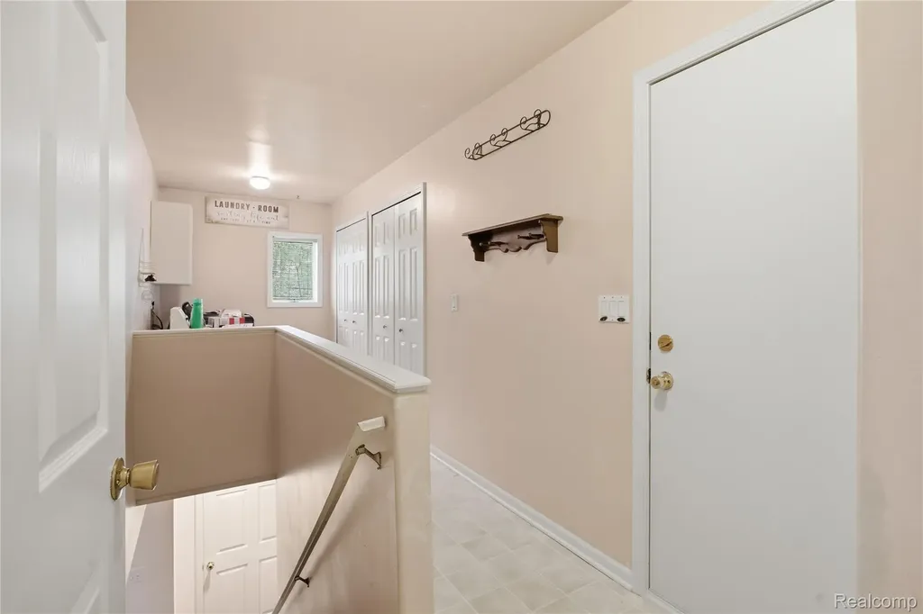 6432 Pinebrook Lane Burton City MI 48509