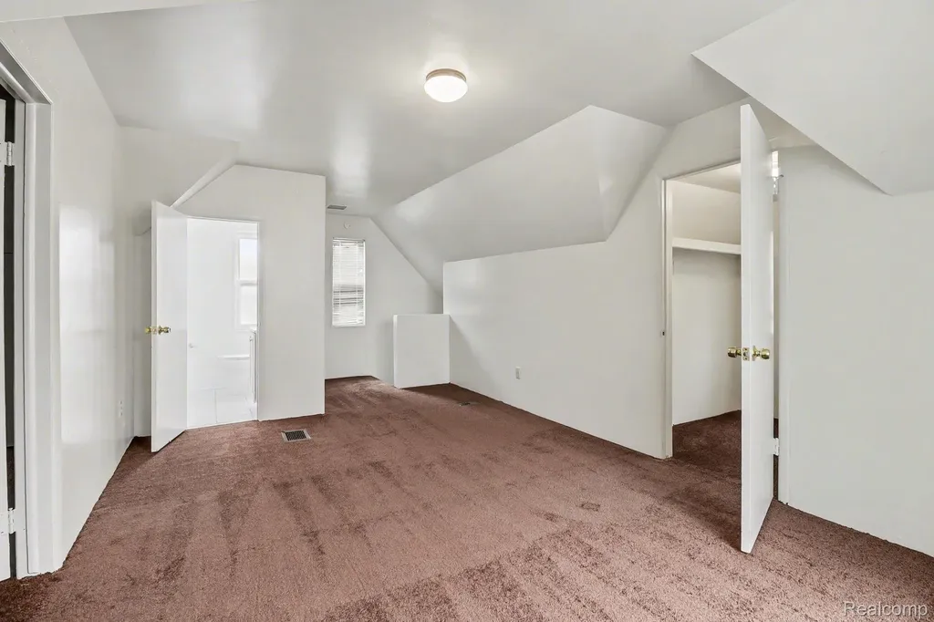20030 Orleans Street Highland Park City MI 48203