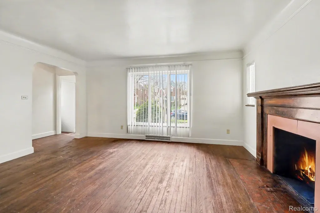 20030 Orleans Street Highland Park City MI 48203