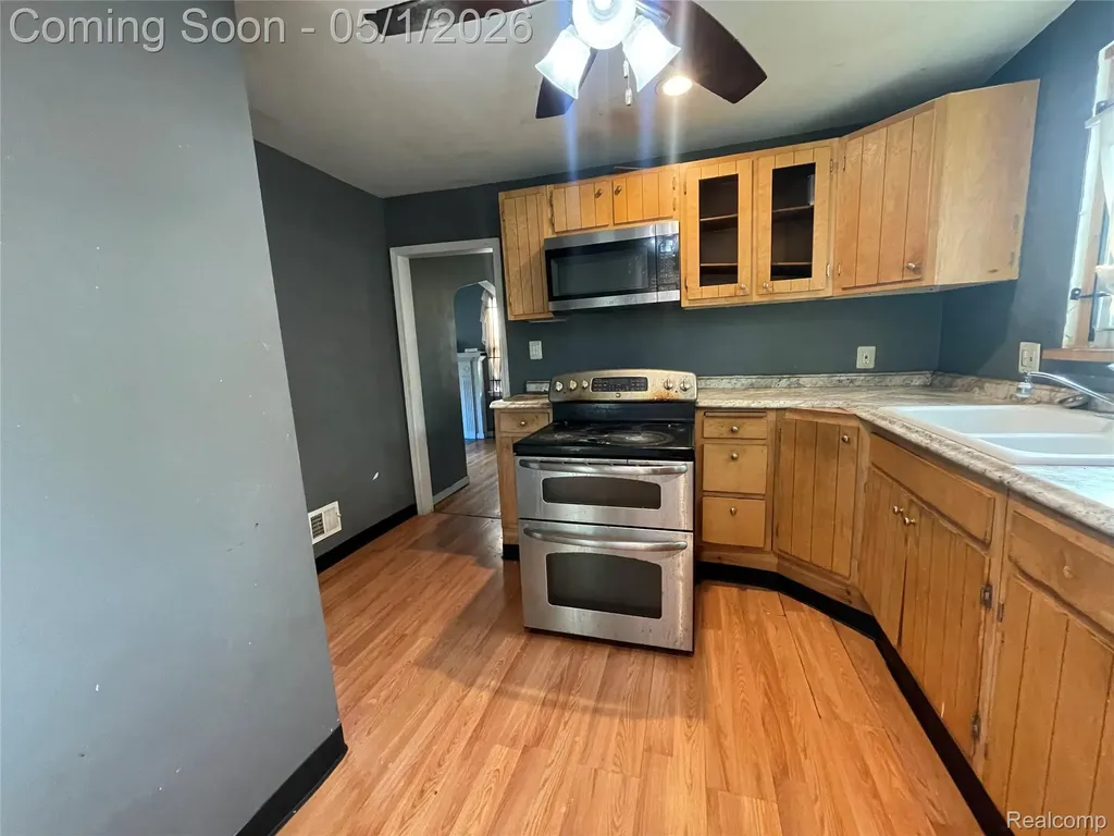10731 Roxbury Street Detroit City MI 48224