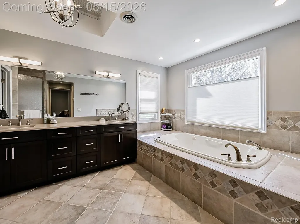 3720 E Clarkston Road Oakland Charter Township MI 48363