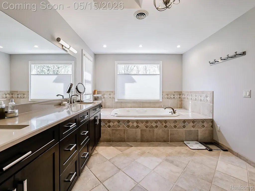 3720 E Clarkston Road Oakland Charter Township MI 48363