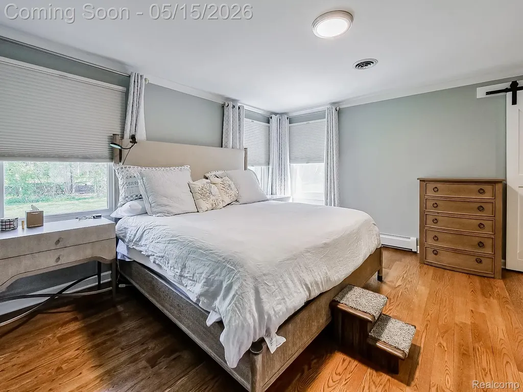 3720 E Clarkston Road Oakland Charter Township MI 48363