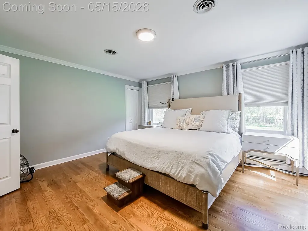 3720 E Clarkston Road Oakland Charter Township MI 48363
