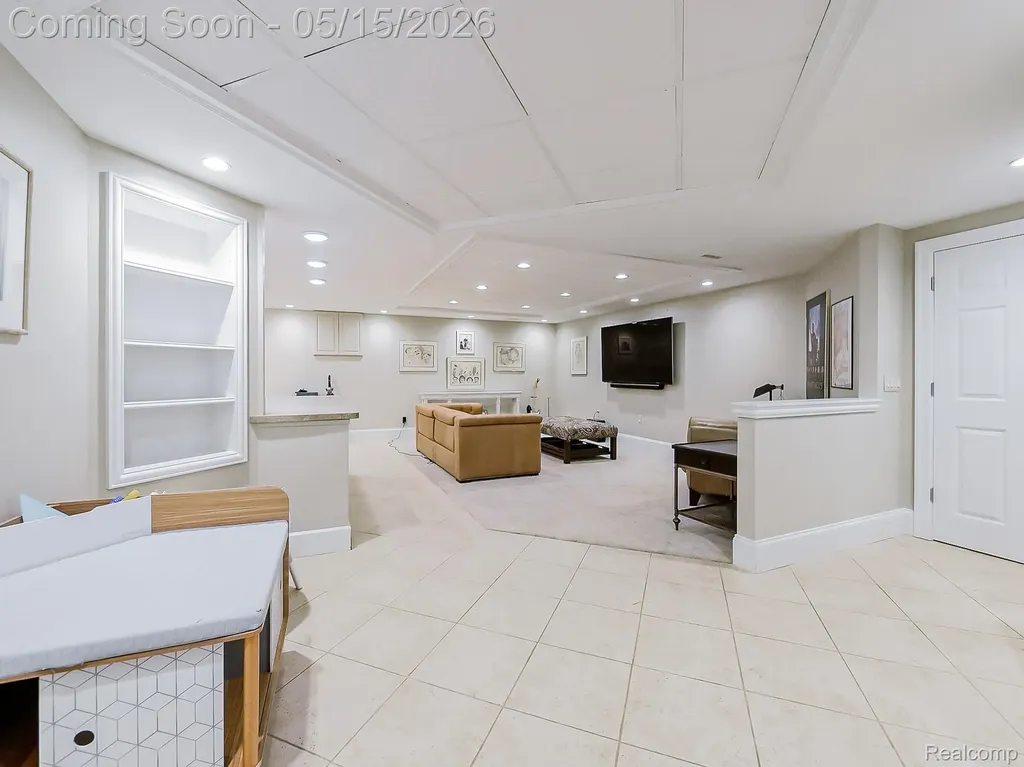 3720 E Clarkston Road Oakland Charter Township MI 48363