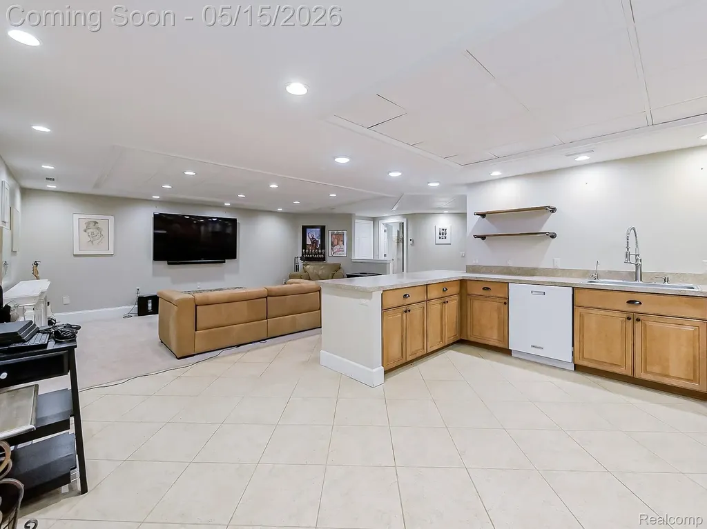 3720 E Clarkston Road Oakland Charter Township MI 48363
