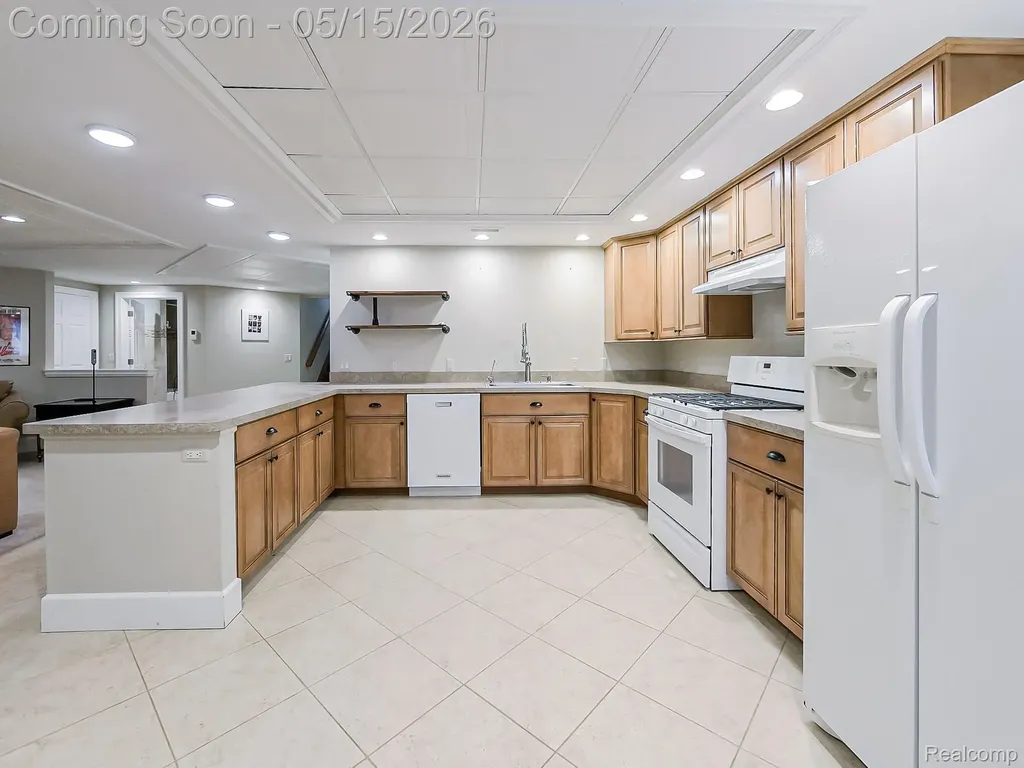 3720 E Clarkston Road Oakland Charter Township MI 48363