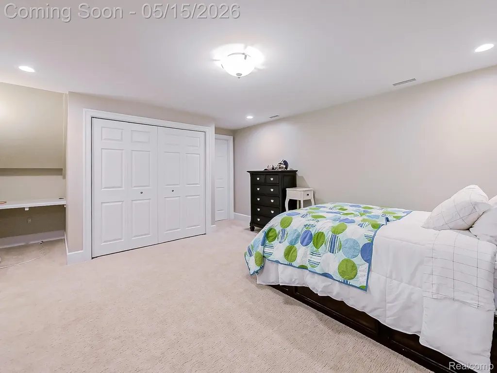 3720 E Clarkston Road Oakland Charter Township MI 48363