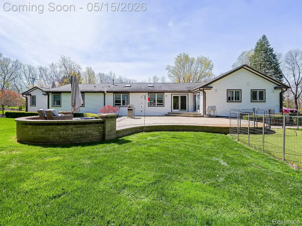 3720 E Clarkston Road Oakland Charter Township MI 48363