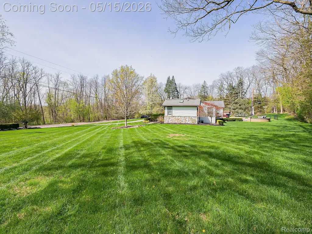 3720 E Clarkston Road Oakland Charter Township MI 48363