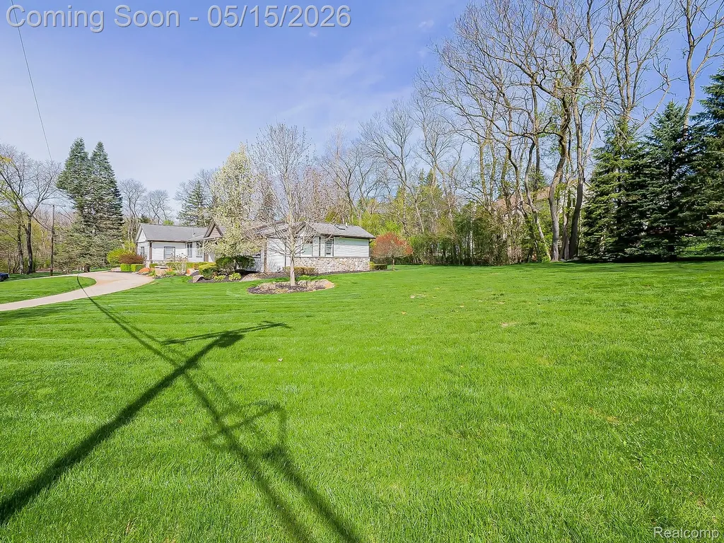 3720 E Clarkston Road Oakland Charter Township MI 48363