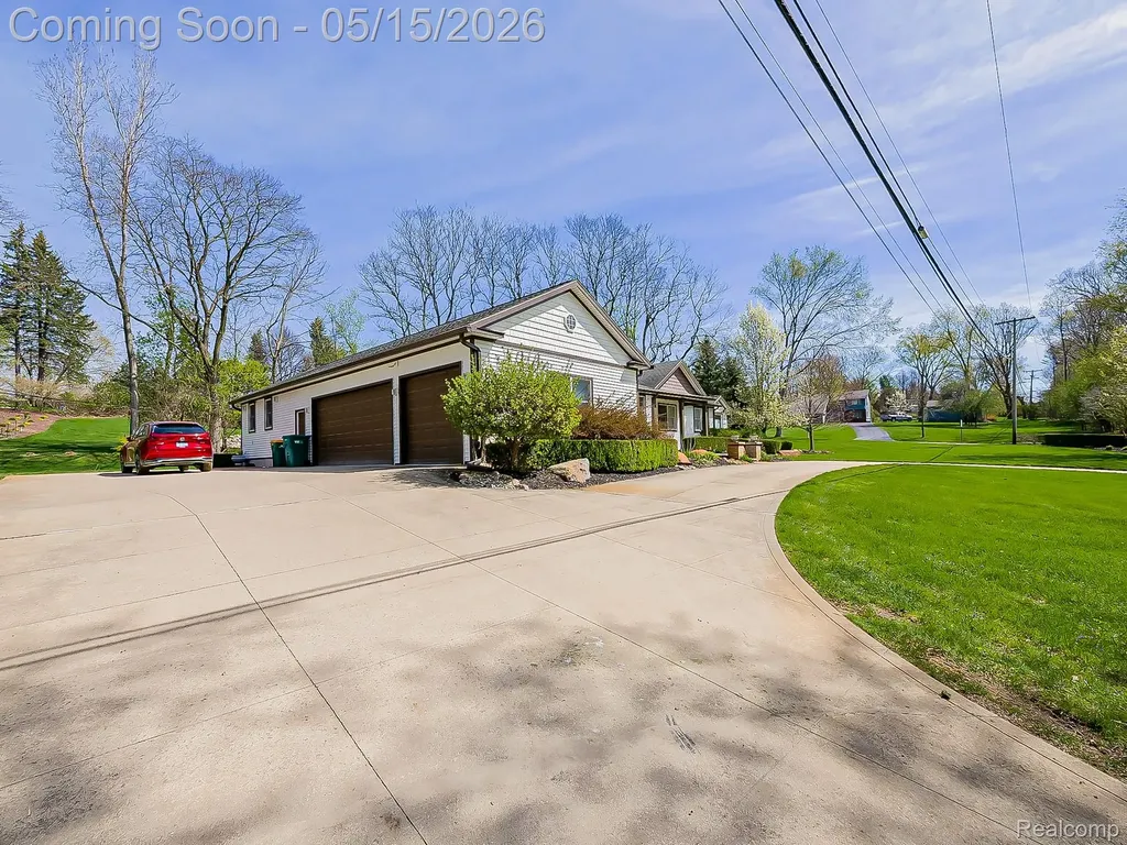 3720 E Clarkston Road Oakland Charter Township MI 48363